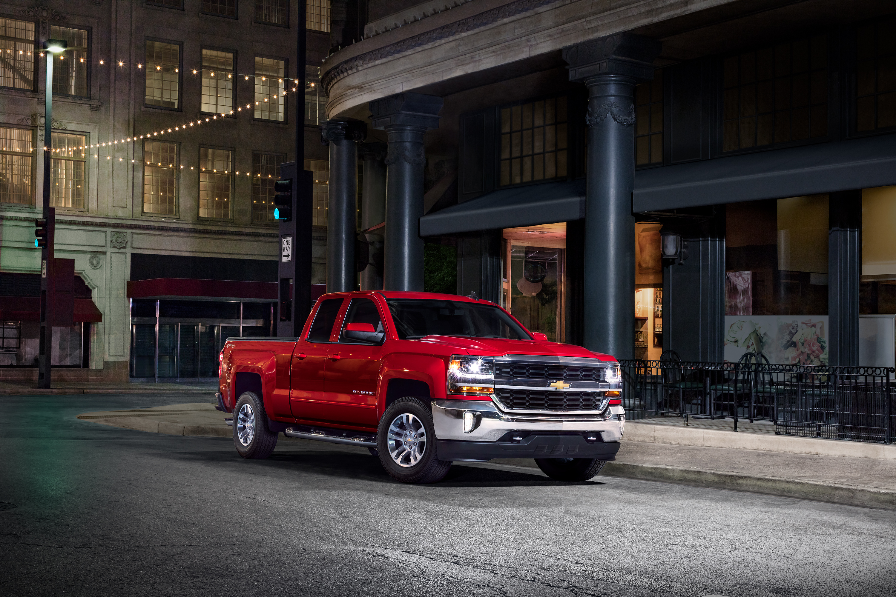 2018 Chevrolet Silverado 1500 Crew Cab LT | Lifestyle | Evening Street