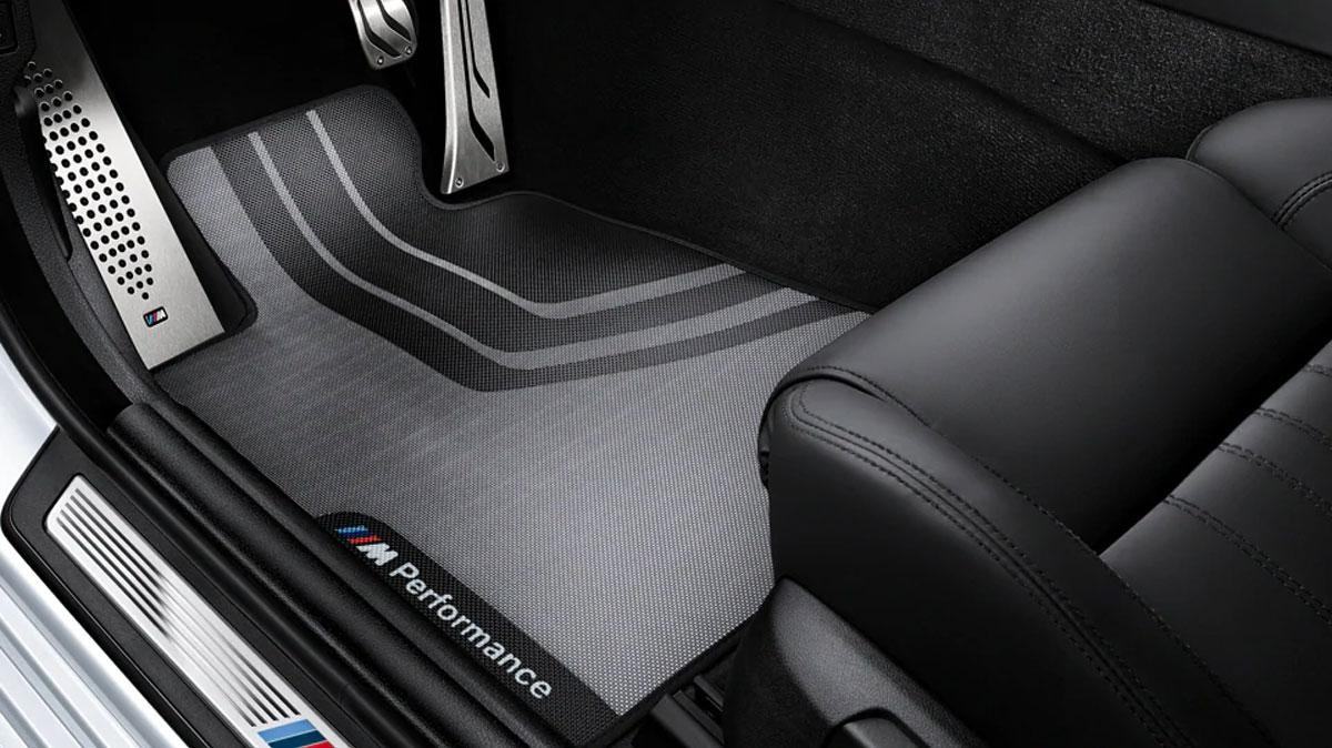 Performance floor mat