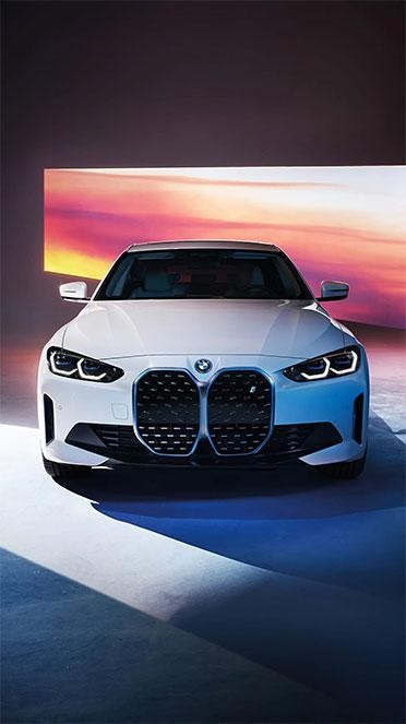 BMW i4 front view