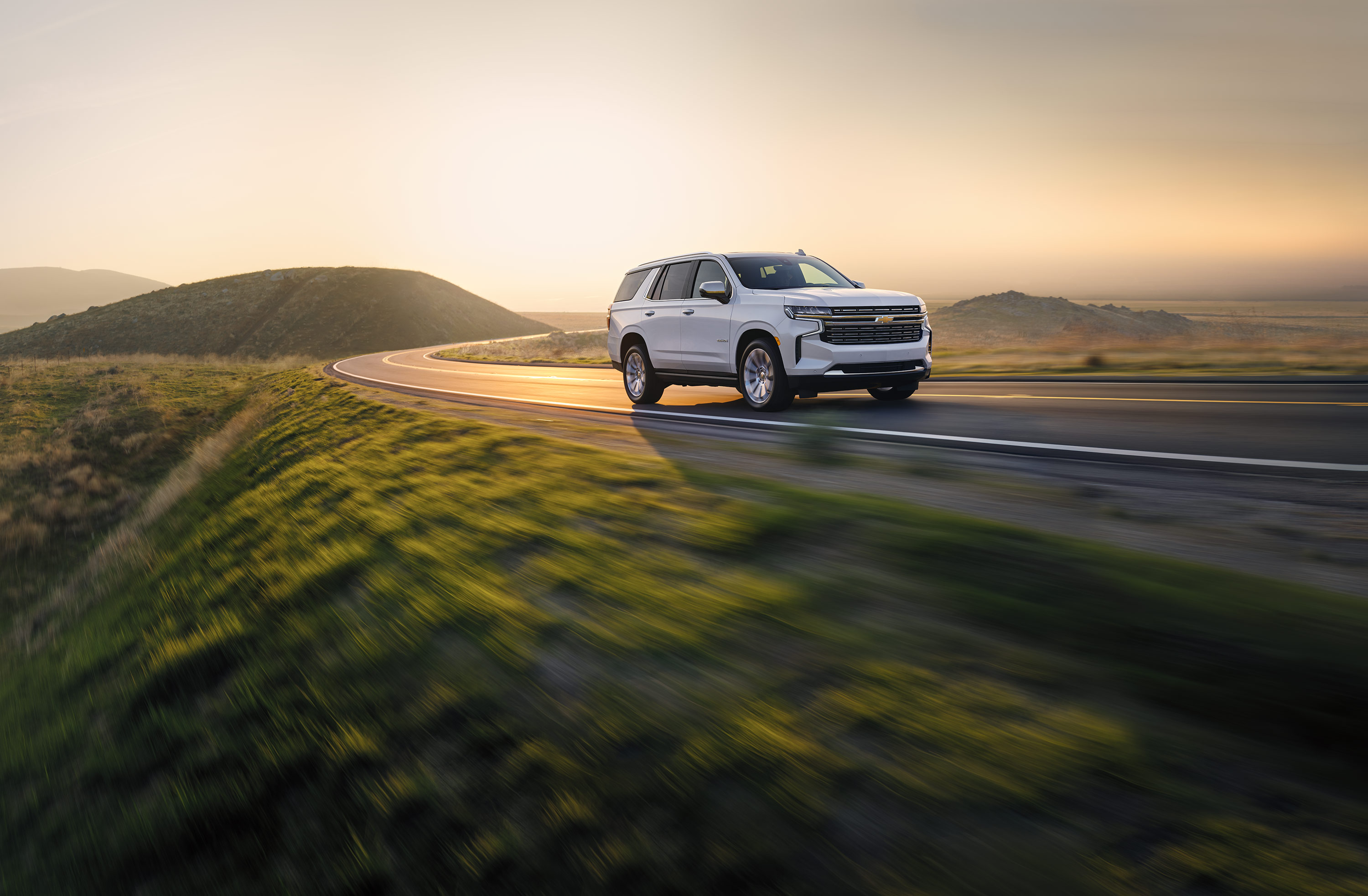 2021 Tahoe Premier Iridescent Pearl  