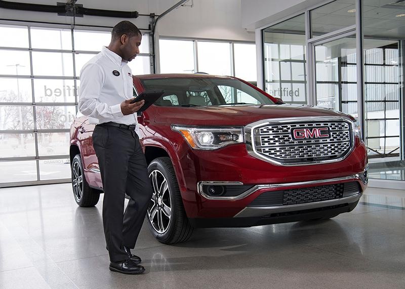 Certified Service Advisor Service Lane