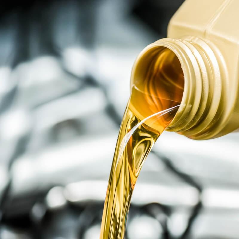 changing car engine oil