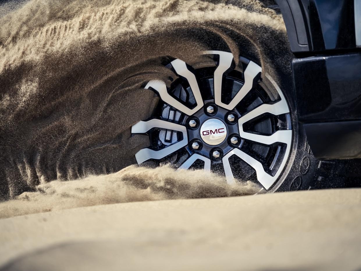 GMC Sierra 1500 Tires