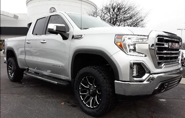 lifted 2019 GMC Sierra 1500