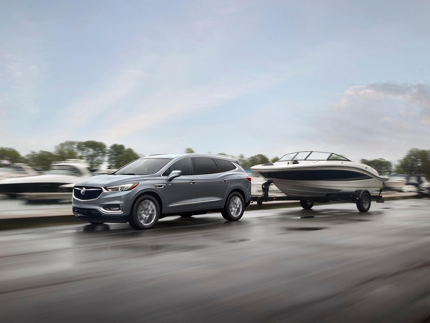 Buick Enclave Towing Silver