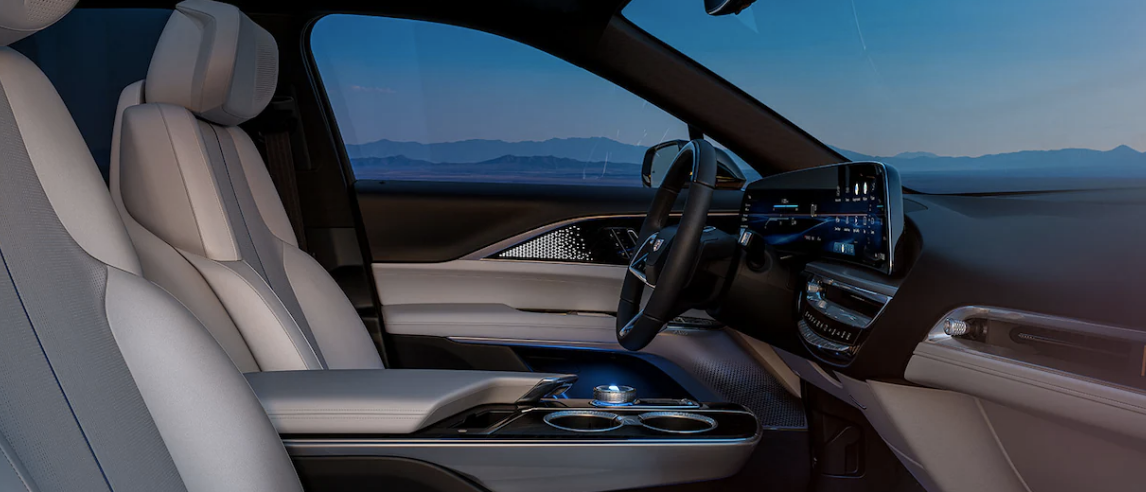 2023 Cadillac LYRIQ