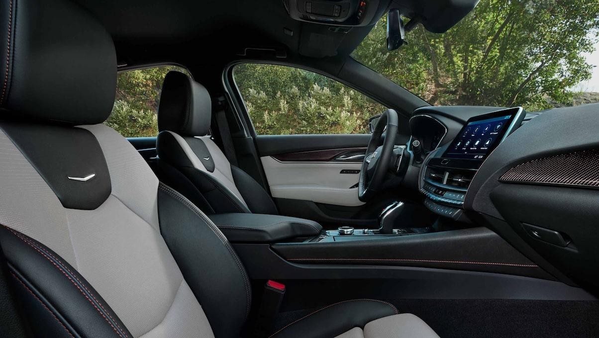 Exploring the 2022 Cadillac CT5’s Luxurious Interior