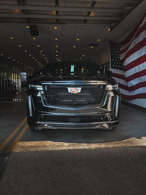 Escalade V 03