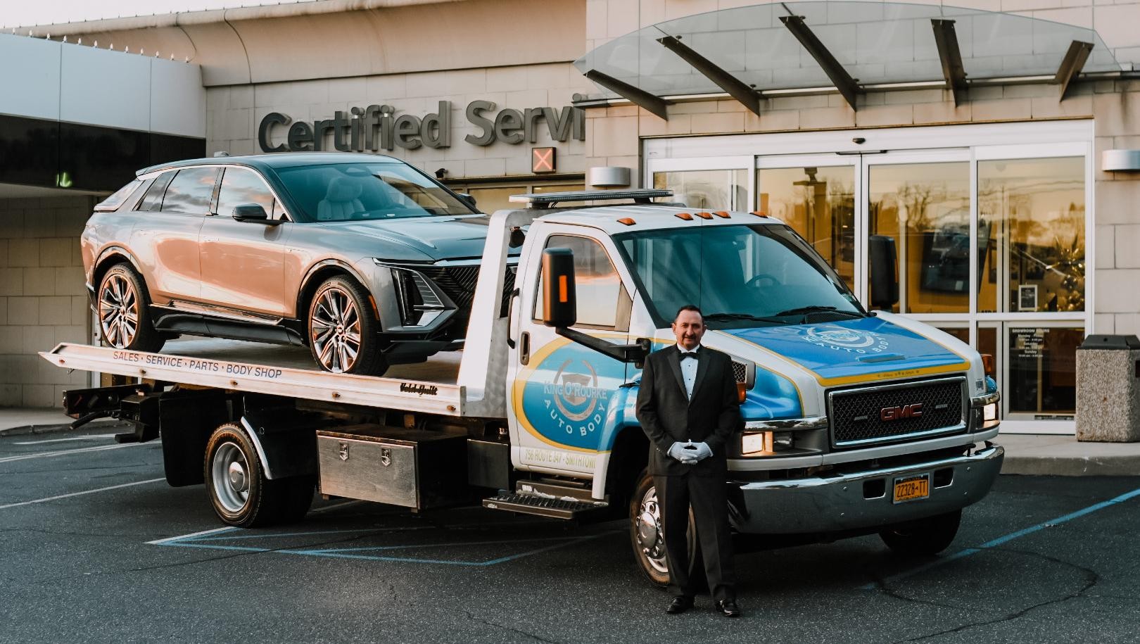 WHITE GLOVE SERVICE - IMAGE