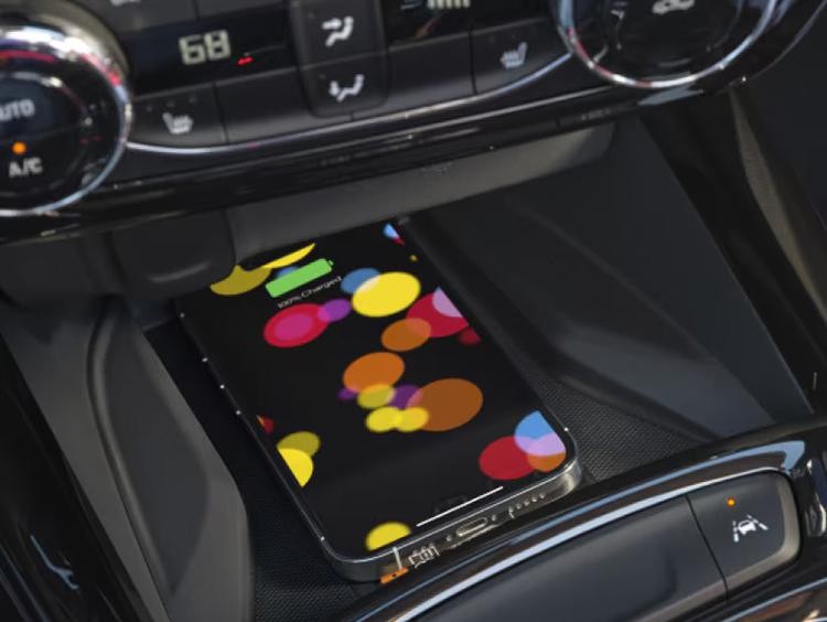 2025 Chevy Trax wireless charging