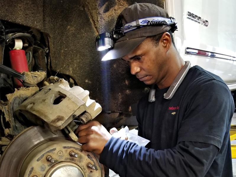 Schedule Service - Image of Eddie Logan Service Tech 