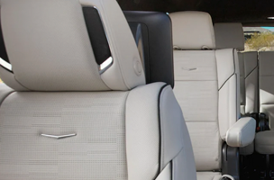  HANDS-FREE POWER LIFTGATE