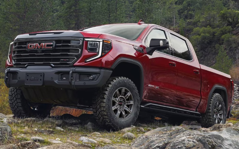 Luxury and Capability: The 2025 GMC Sierra 1500 in Pueblo CO