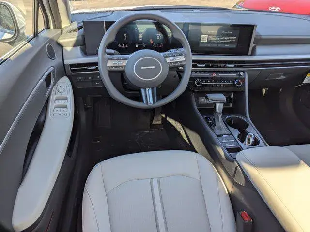 2025 Hyundai SONATA dash