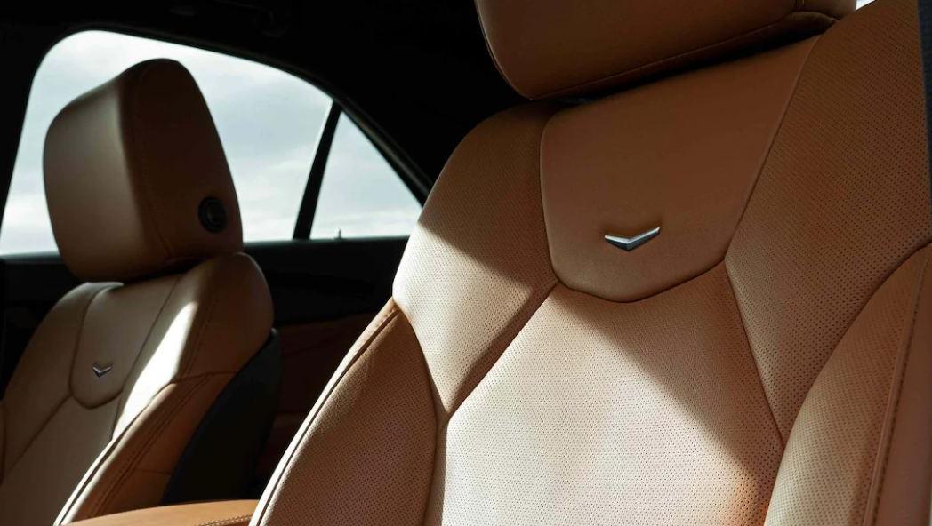 2022 Cadillac CT4 Interior