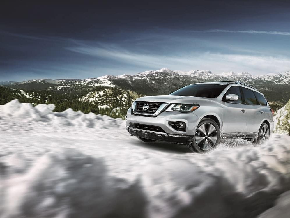 Nissan Pathfinder driving 