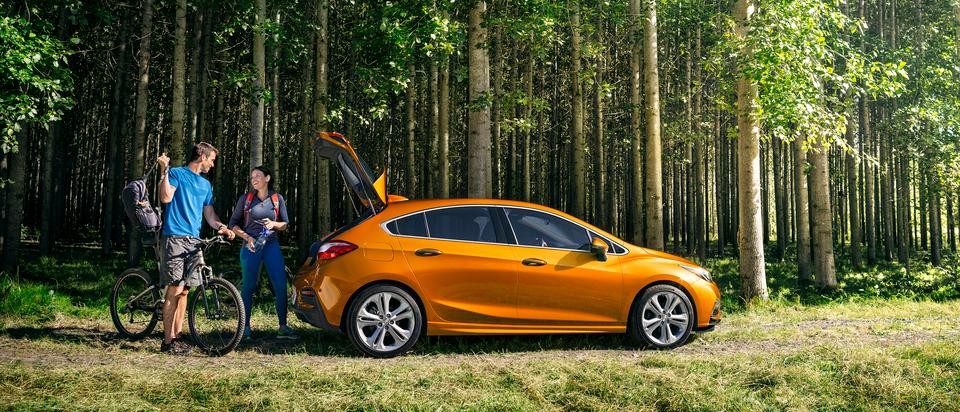 New 2019 Chevrolet Cruze | Southgate MI
