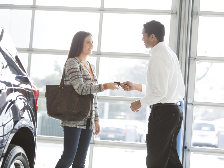 Chevrolet 112 - Sales Representative With a Customer - Medford, NY