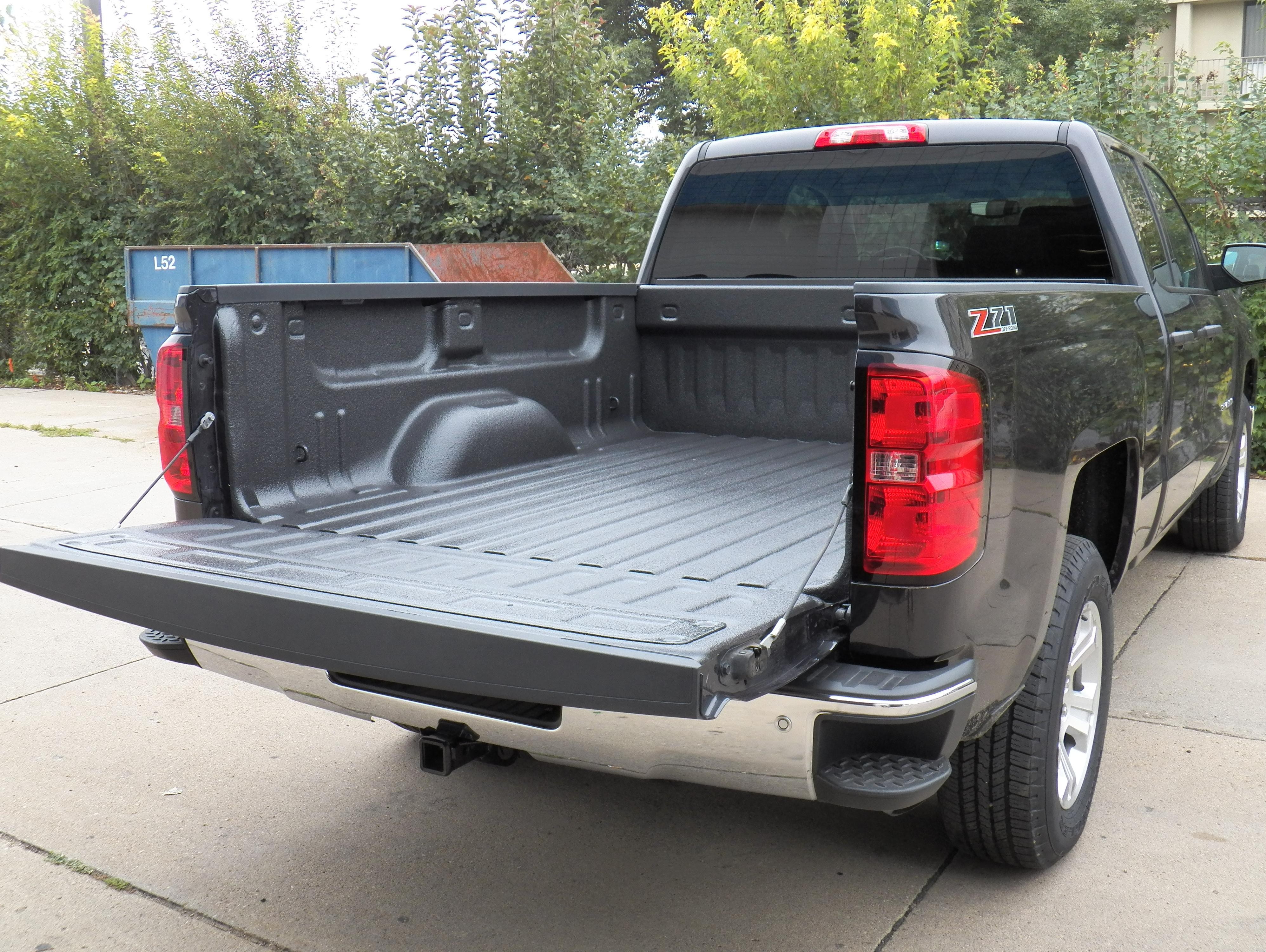 TRUCK BED WITH A SPRAY-ON BED LINER