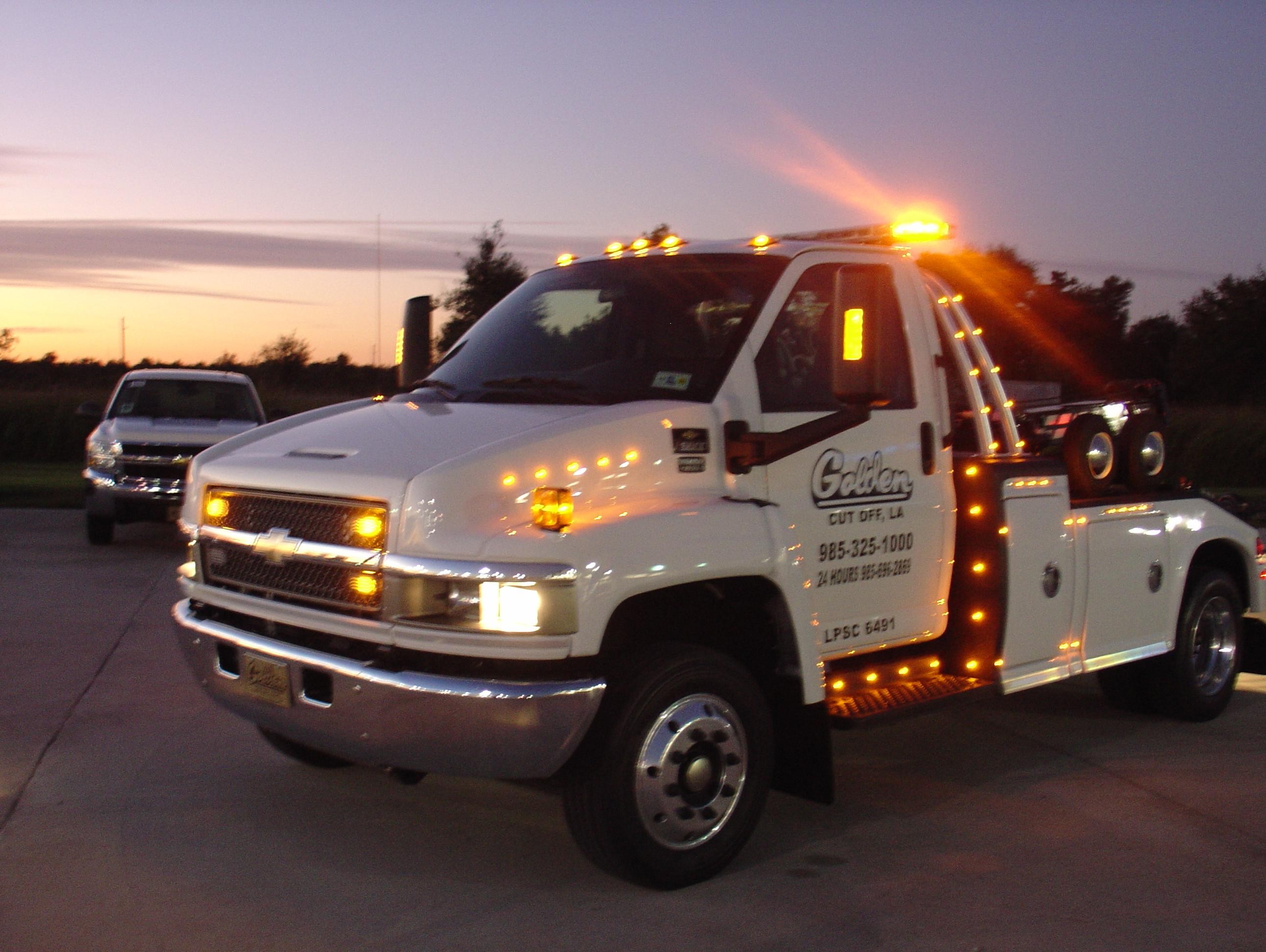 Wrecker Truck