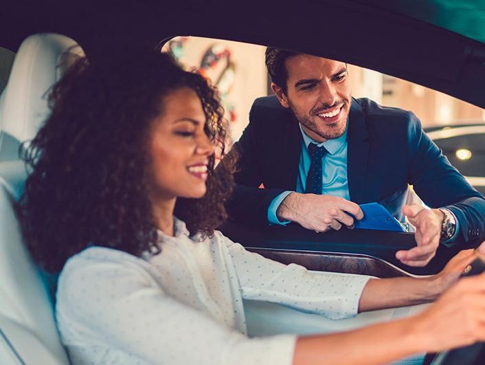 Man Explaining about the car