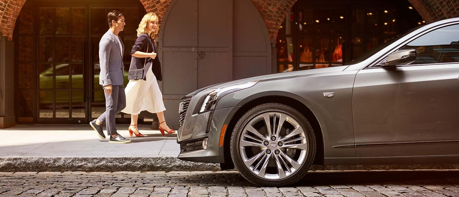 Close-up of Cadillac wheel 