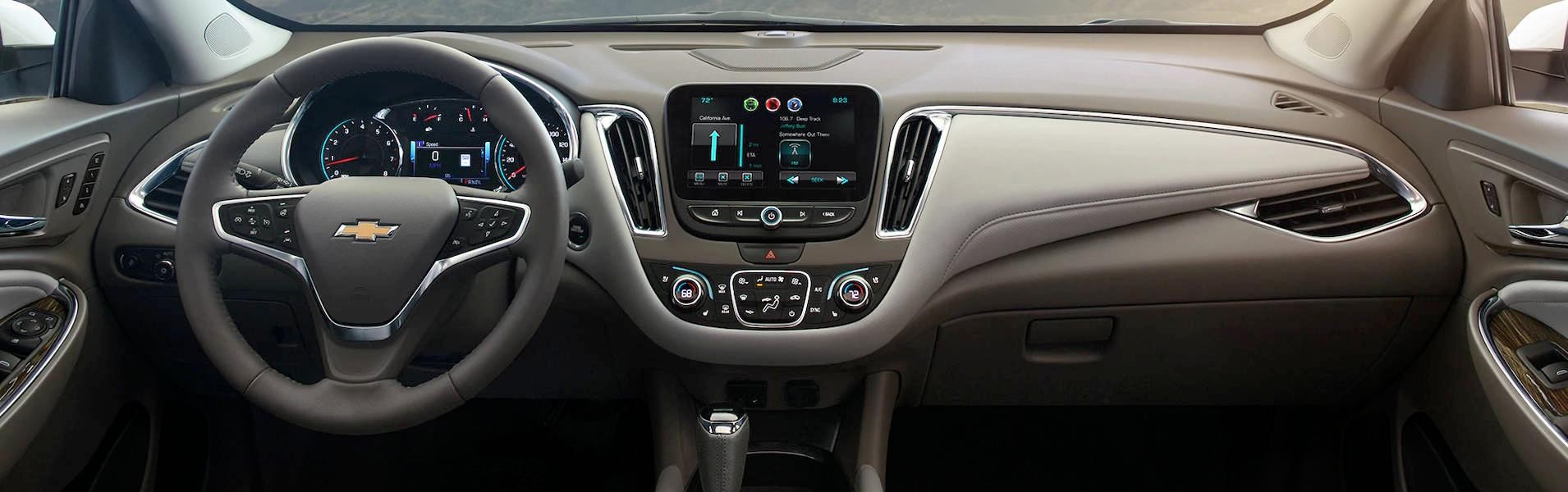 Interior of the 2018 Chevy Malibu
